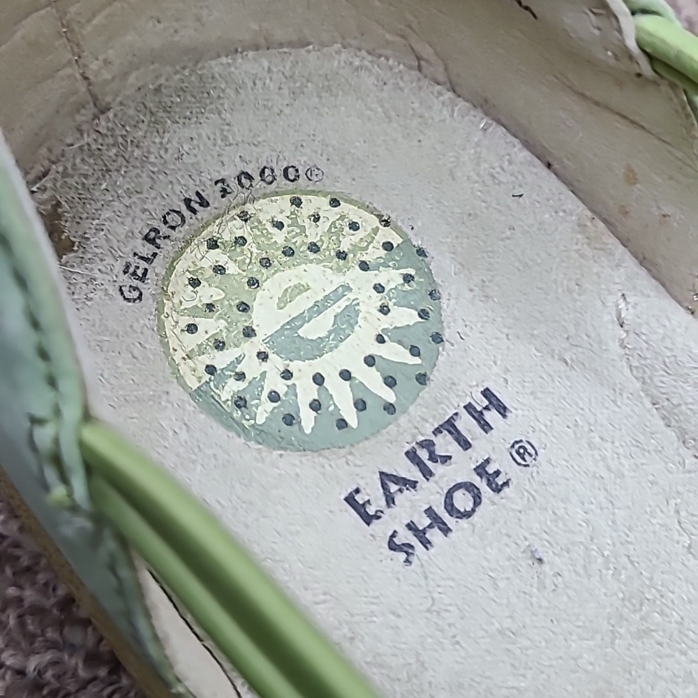 Earth Shoes Muse Green Floral Leather Sandals Sz 8.5 - Picture 7 of 9